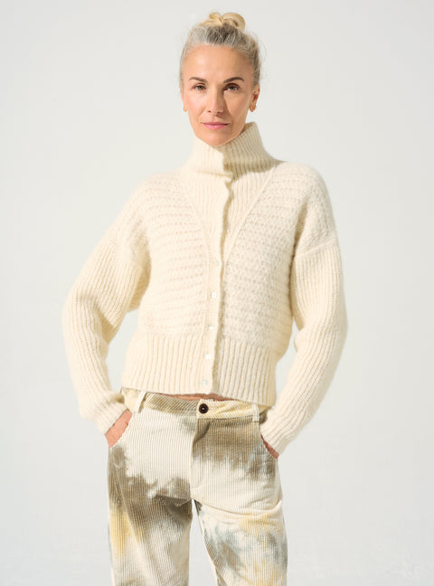 Cardigan col montant